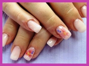 Nagelstudio Groningen Veendam Hoogezand gelnagels mistero milano kinderfeesjes nagelsalon, nail art workshop ,vrijgezellenfeest, wimperverlenging swarovski wimpers gellak,Gelpolish, Gel-Lacquer,